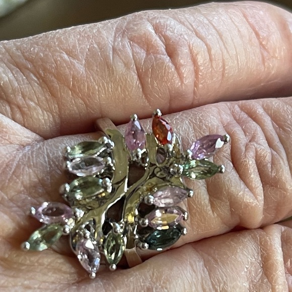 NWT RAINBOW SAPPHIRE RING. .925 STERLING SILVER. Size 8. W/Cert Authenticity! - Picture 3 of 6